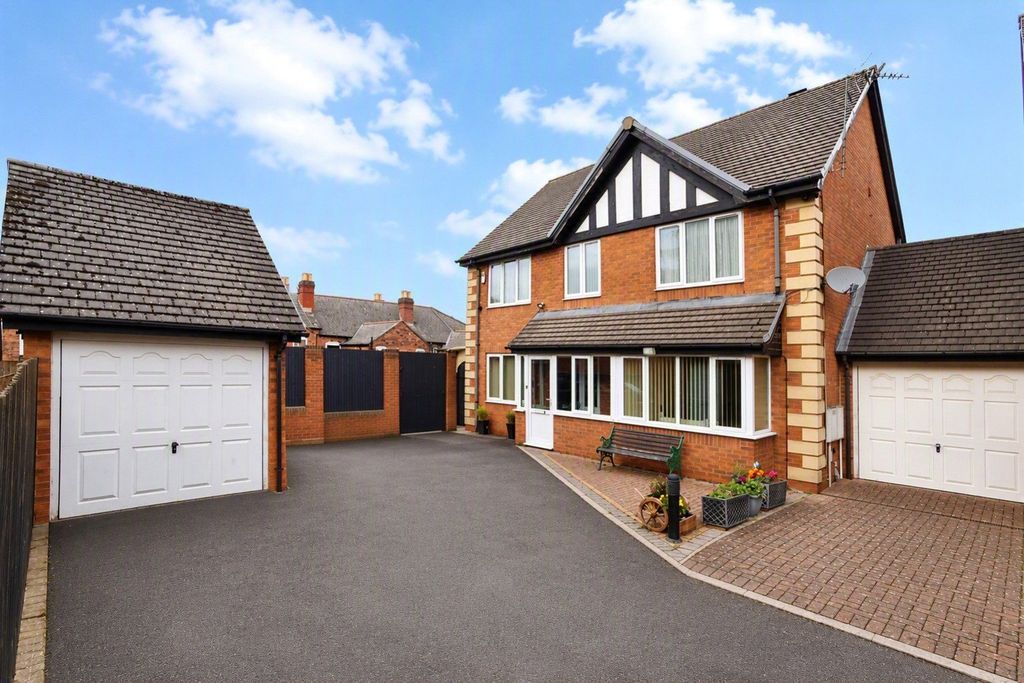 Property photo 1 of 20 Picture No. 23