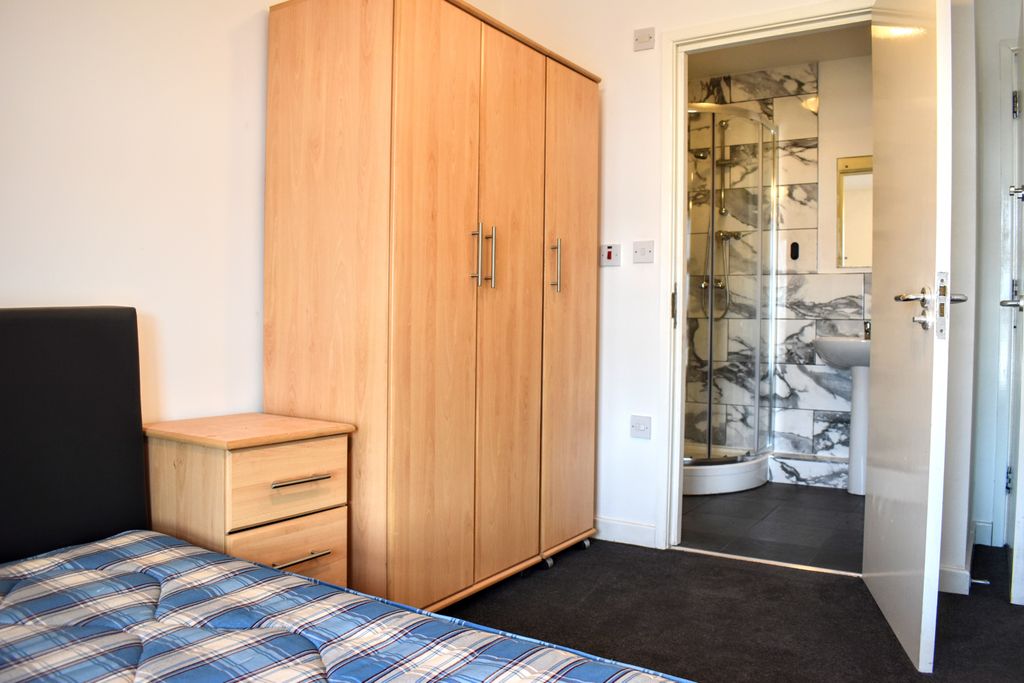 Property photo 2 of 7 Dsc_0394