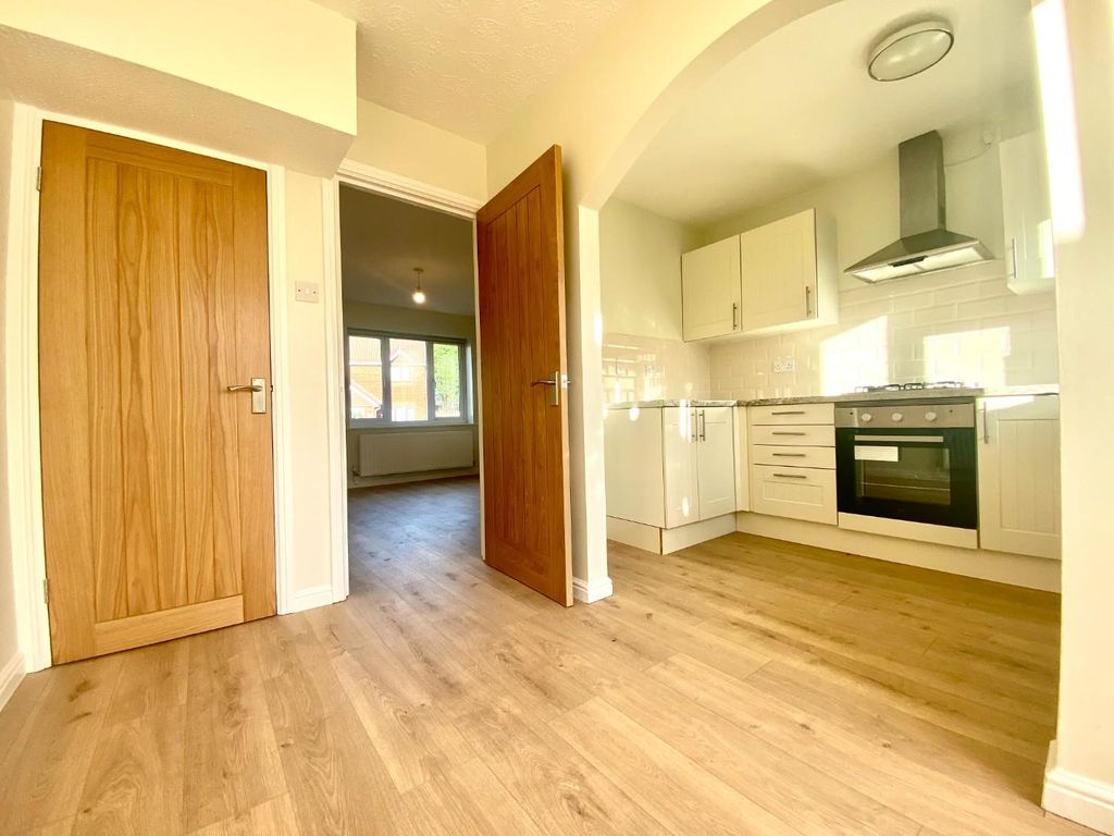 Property photo 2 of 11 Img_2691.Jpg