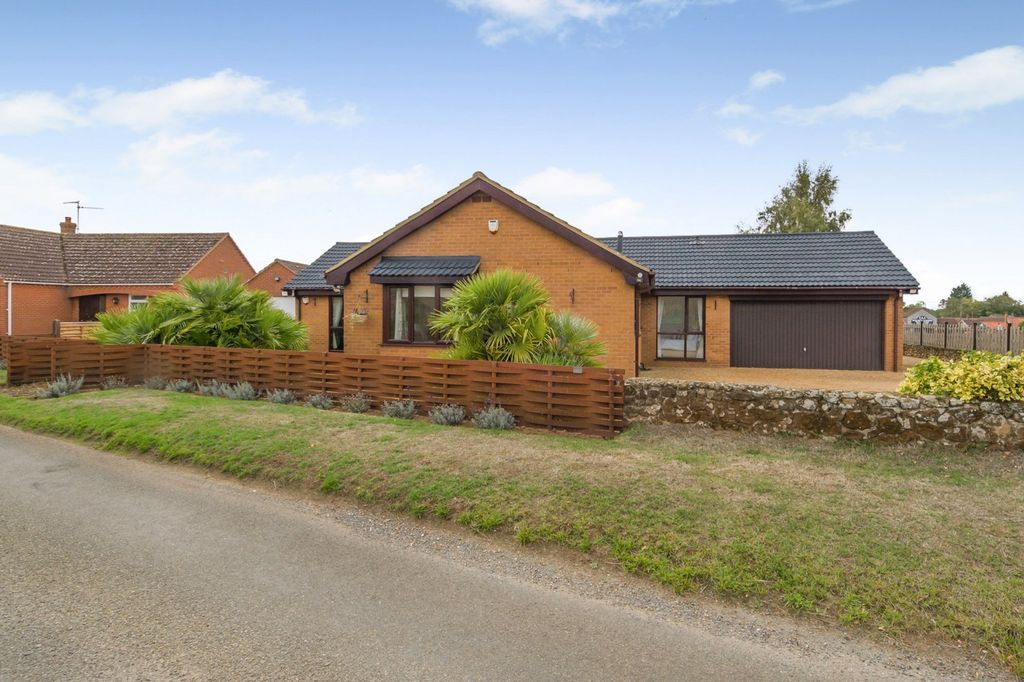 Property photo 3 of 30 3571596