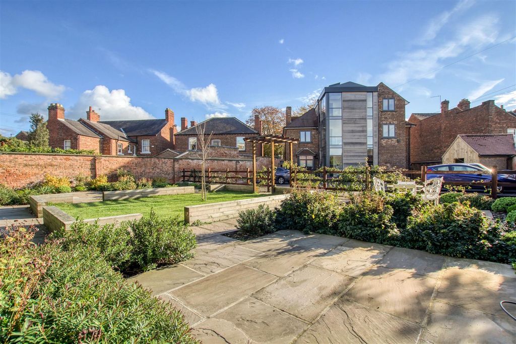 Property photo 2 of 11 Img_9106.Jpg