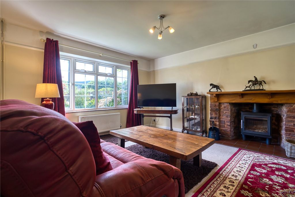 Property photo 2 of 40 Picture No. 20