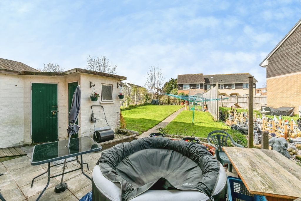 Property photo 3 of 17 Pbox-Img.Jpg