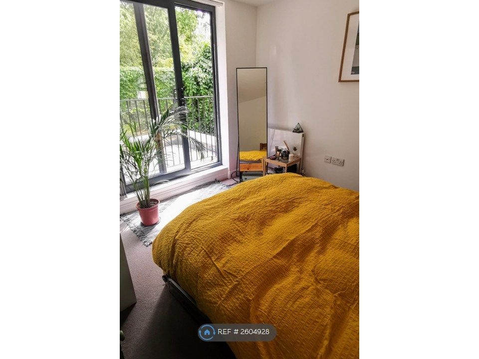 Property photo 1 of 10 Bedroom Access To Balcony
