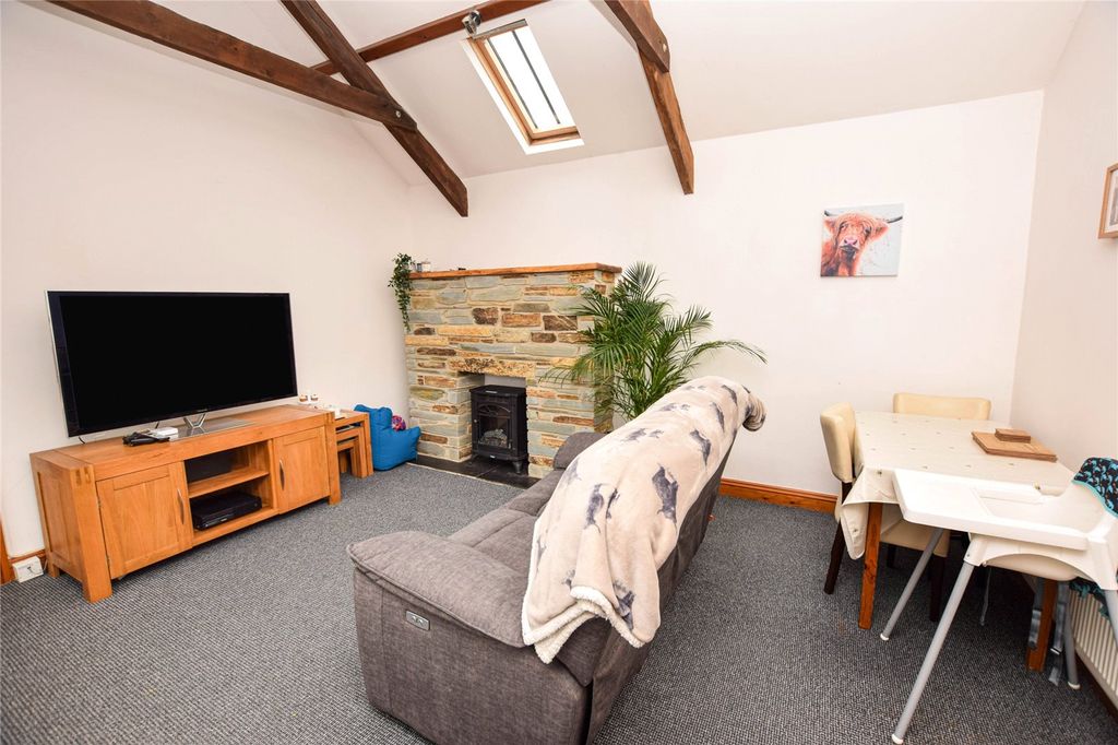 Property photo 2 of 11 Picture No. 05