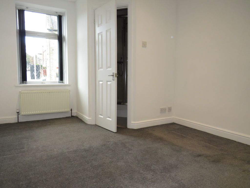 Property photo 3 of 8 Image