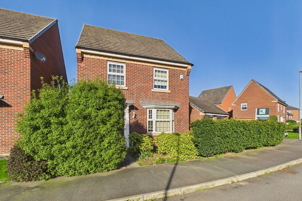 Property photo 1 of 19 Front Exterior