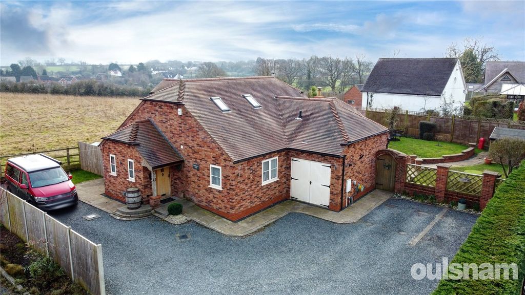 Property photo 2 of 37 Picture No. 36