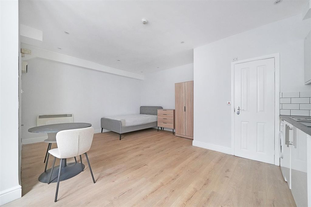 Property photo 3 of 6 Dsc01140.Jpg