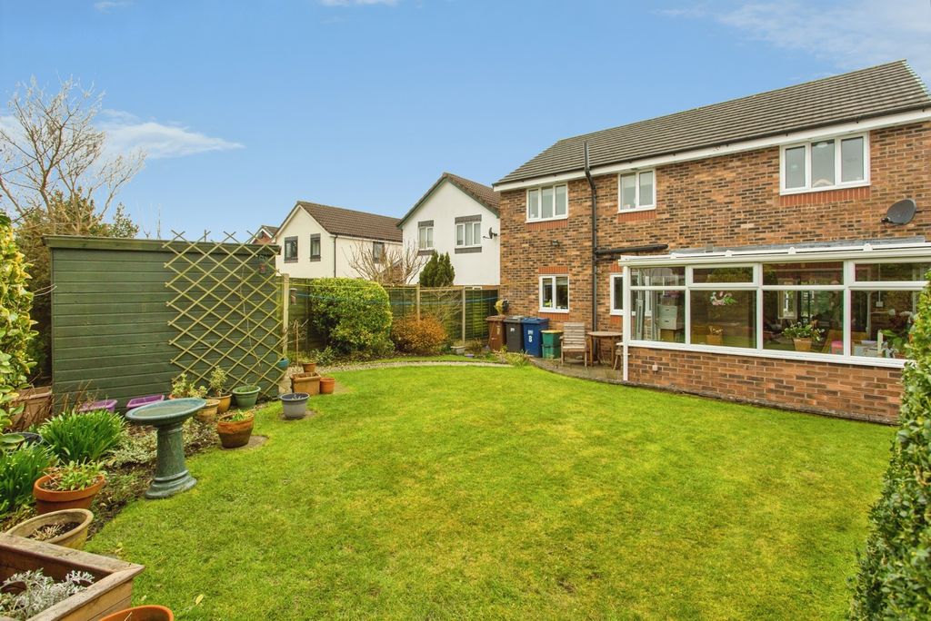 Property photo 2 of 19 Rear Garden