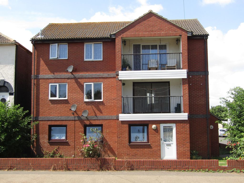 Property photo 1 of 7 External