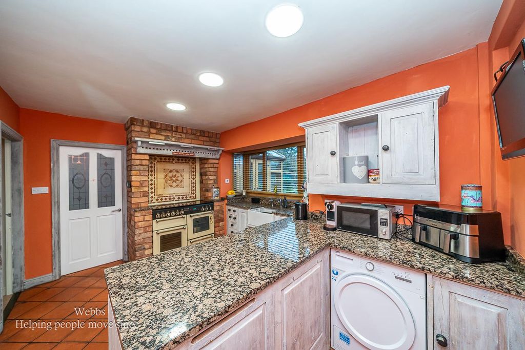 Property photo 3 of 27 Webbs-9.Jpg