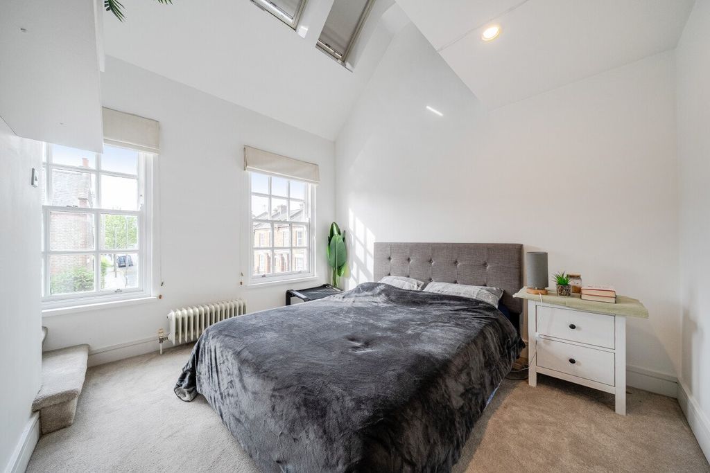 Property photo 3 of 17 Picture No. 22