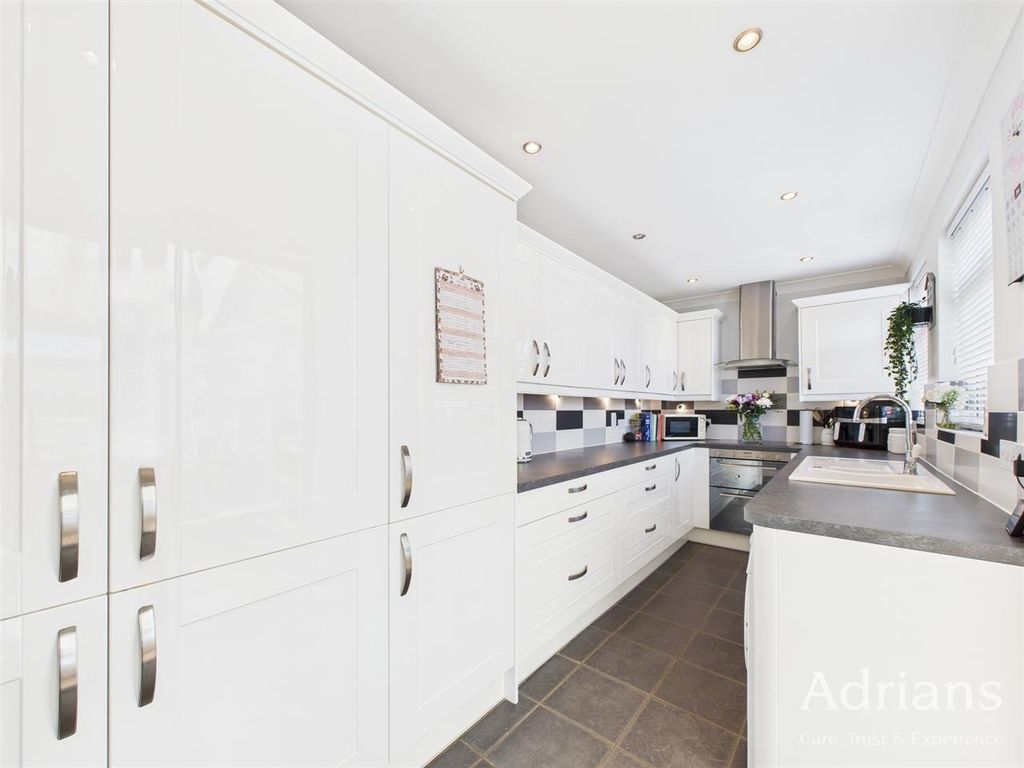 Property photo 1 of 13 Main