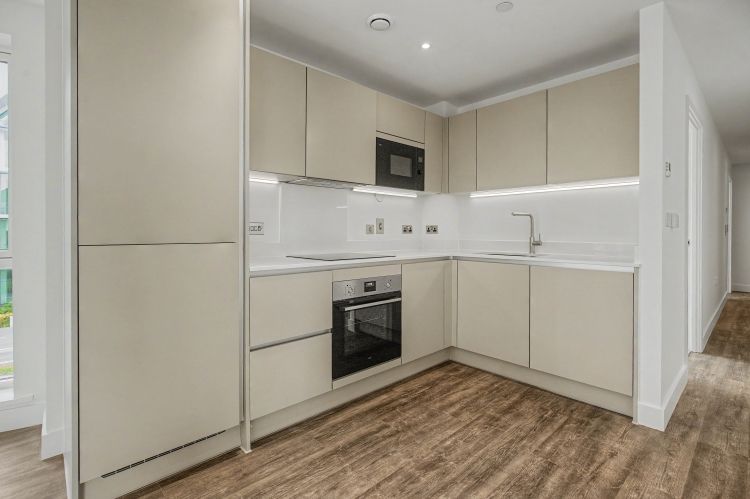 Property photo 3 of 9 330056