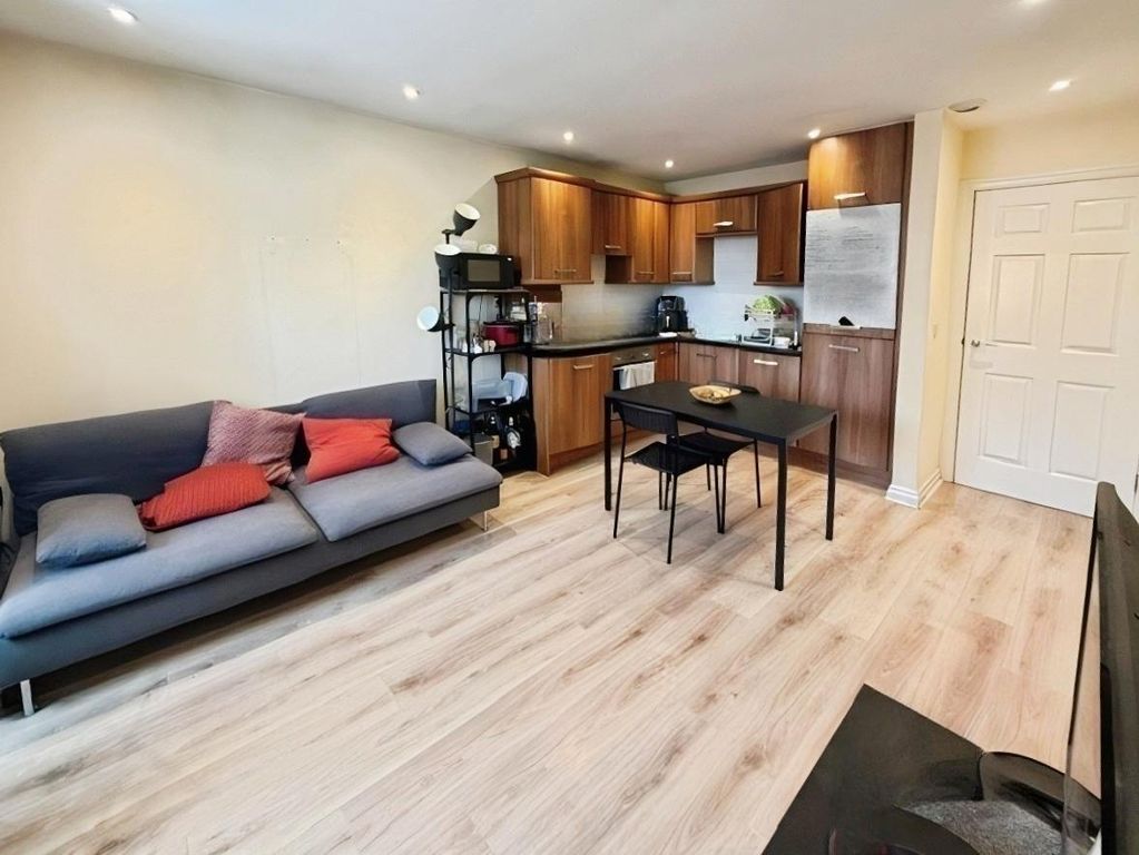 Property photo 3 of 7