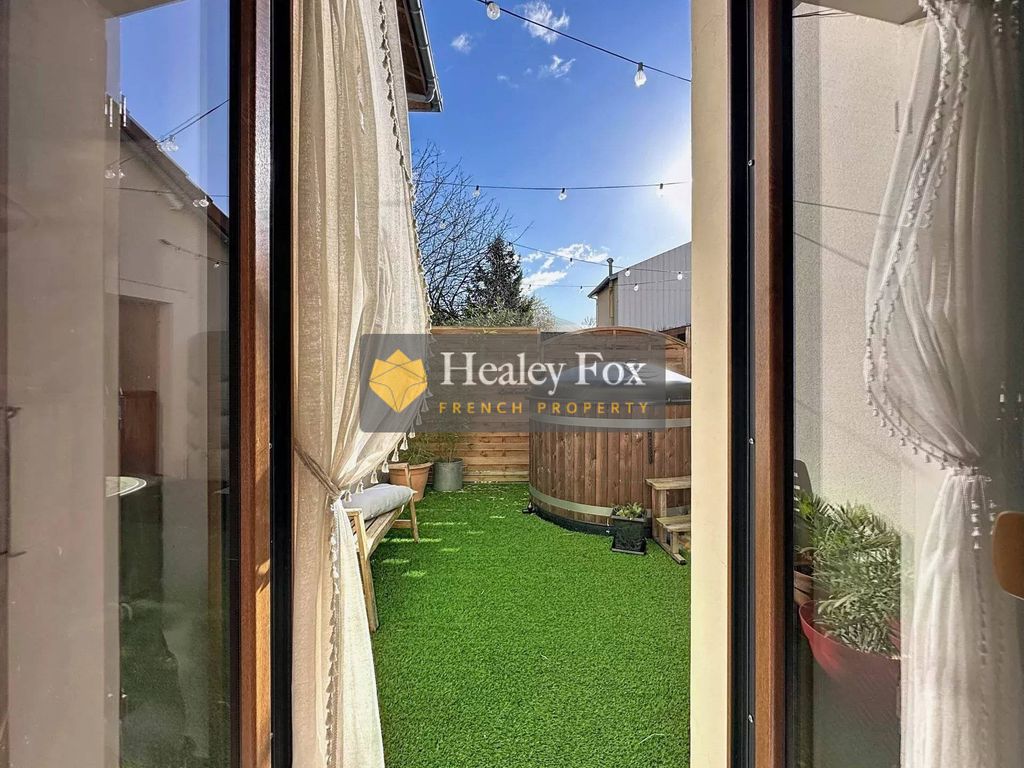 Property photo 3 of 16