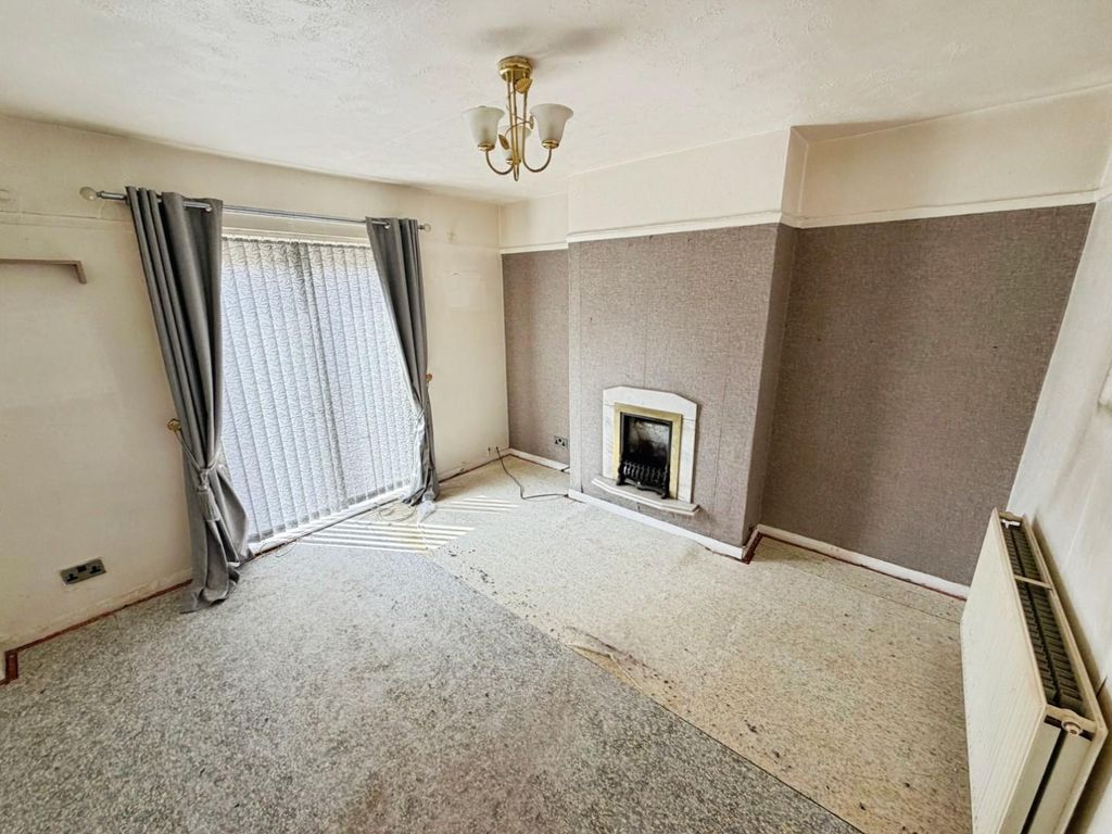 Property photo 3 of 34 F521Ca80--4D27-923C-6B74D224B822-25373-0000097Fa20