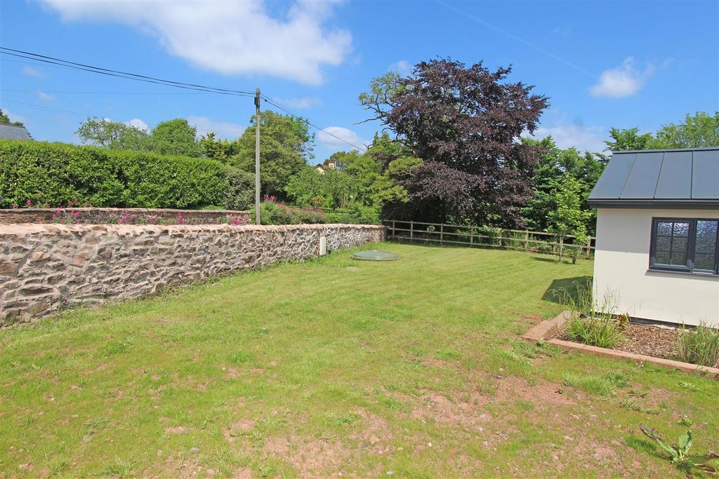 Property photo 2 of 14 Img_5067.Jpg