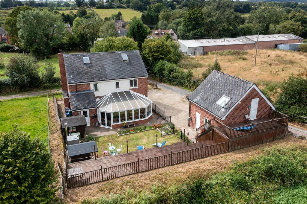 Property photo 2 of 45 Outside