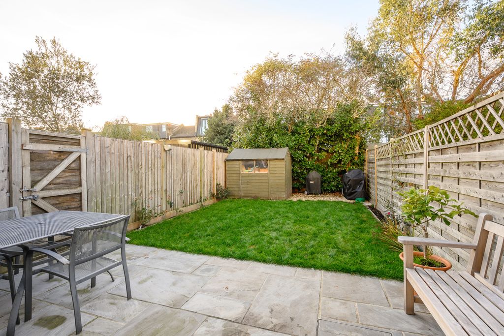 Property photo 3 of 14 Picture No. 12