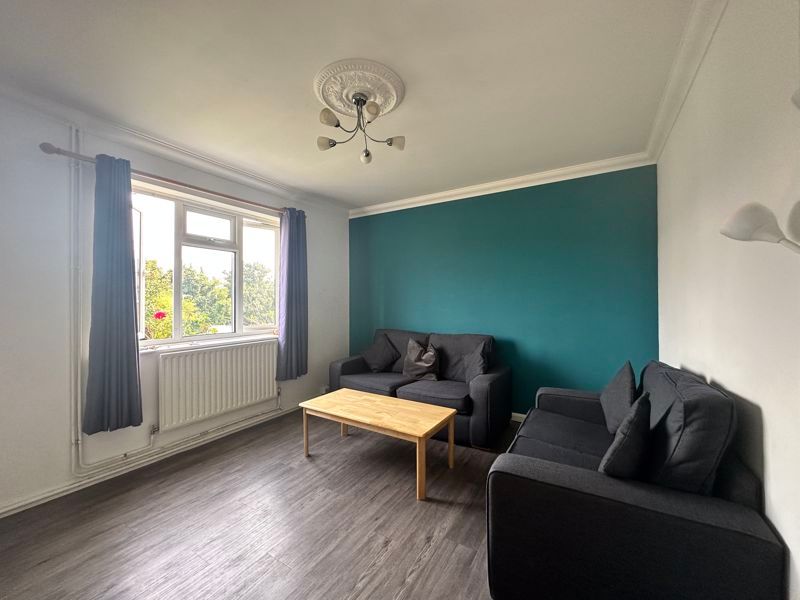 Property photo 2 of 11 Photo 9