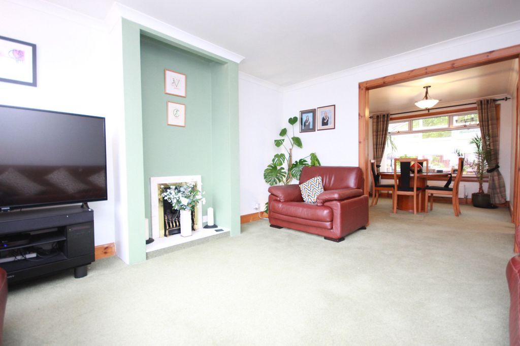 Property photo 3 of 26