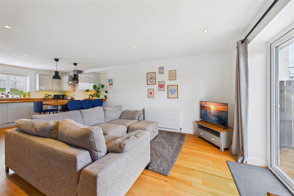 Property photo 2 of 19 Lounge Section.Jpg