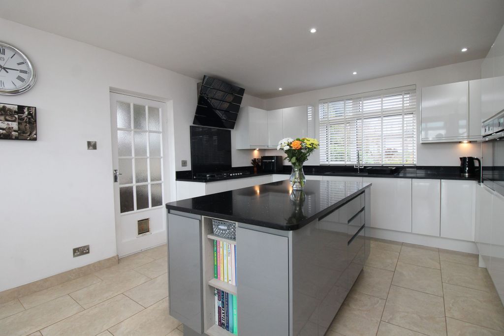 Additional image 4 of 5 bed detached house for saleBarcombe Heights, Preston, Paignton TQ3