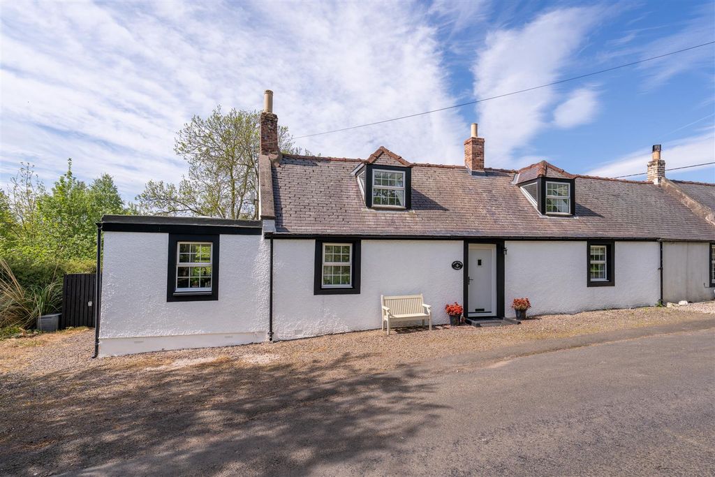 Property photo 2 of 21 South_Grange_Cottage,-1.Jpg