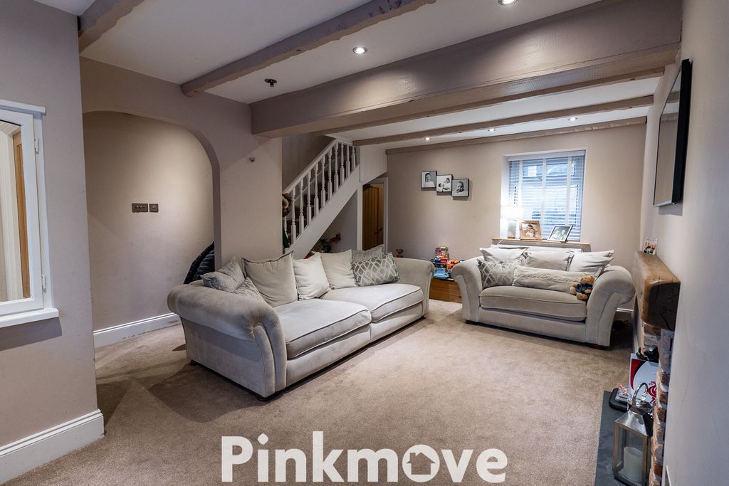 Property photo 3 of 23