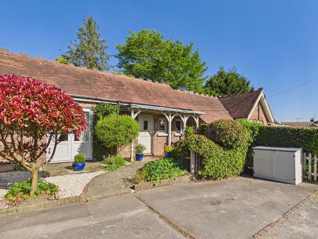 Property photo 1 of 12 Cam02841G0-Pr0064-Still001