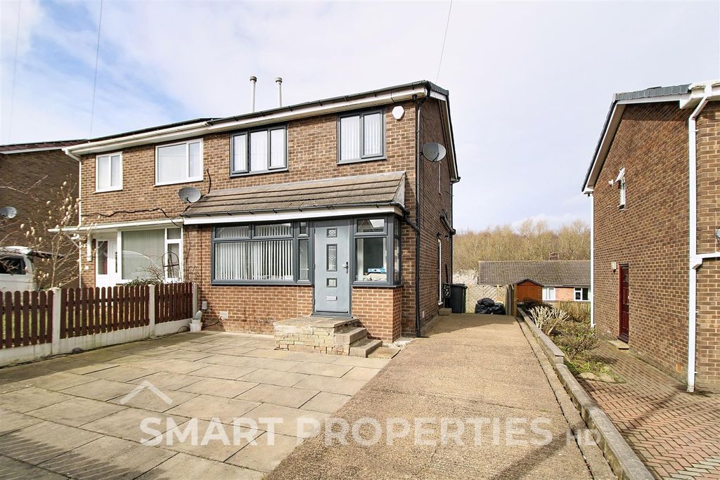 Property photo 2 of 14 Front