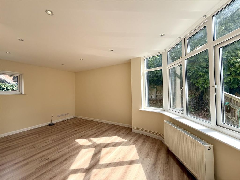 Property photo 3 of 17 Living/Dining Room