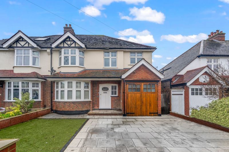 Property photo 2 of 25 Photo 27