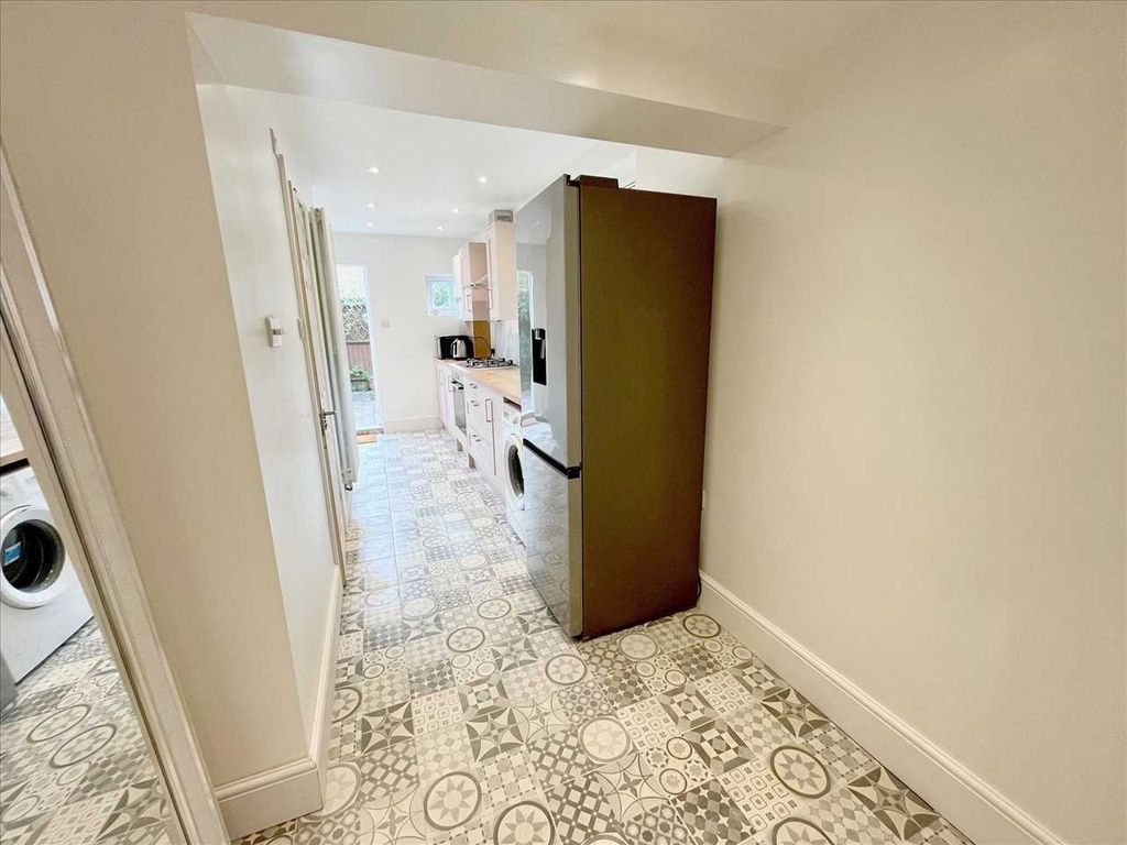 Property photo 3 of 9 Inner Lobby