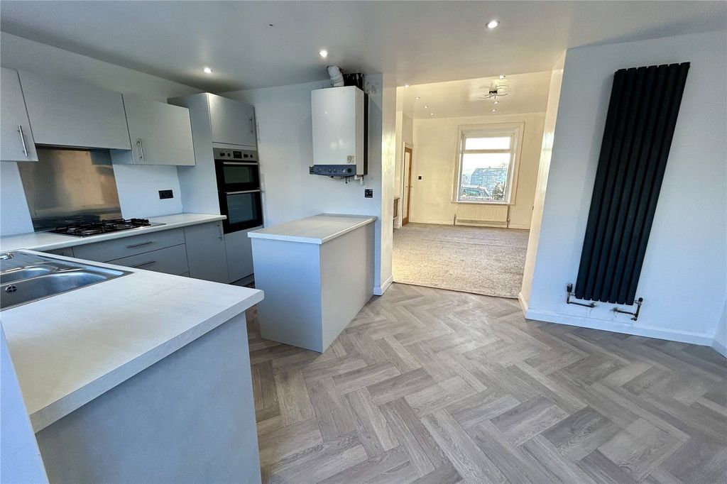 Property photo 2 of 20 Kitchen Diner