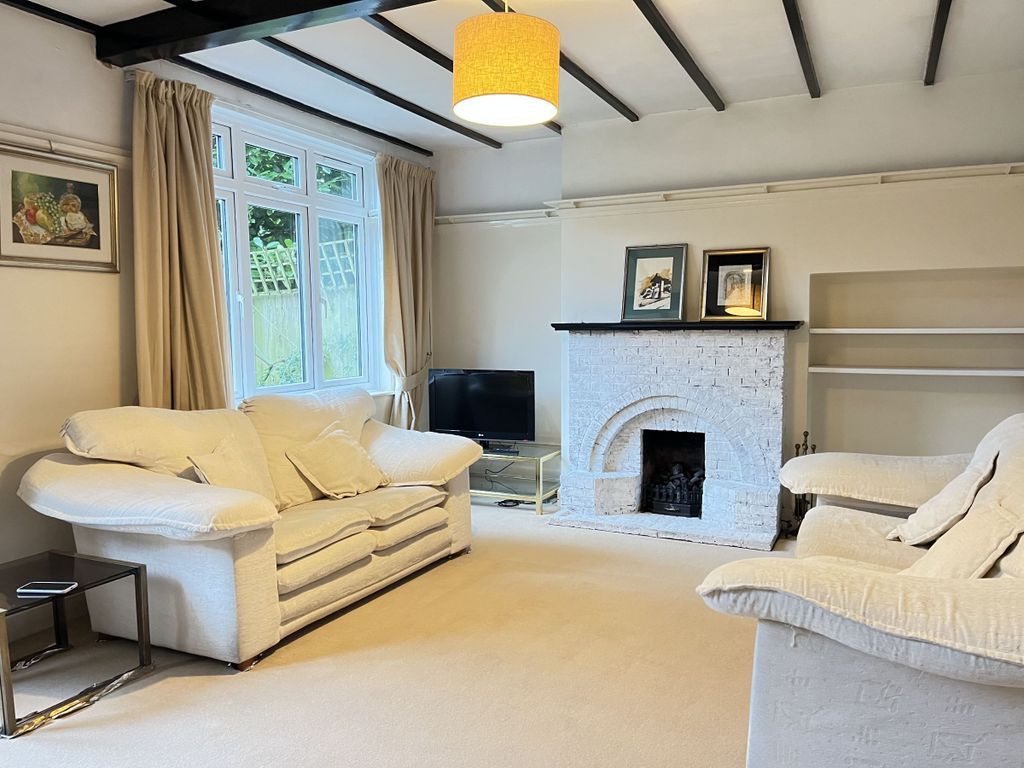 Property photo 2 of 13