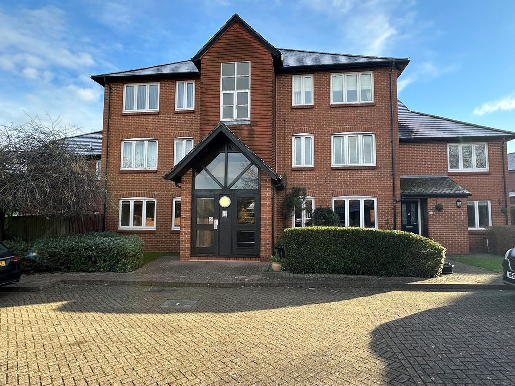 Property photo 1 of 8