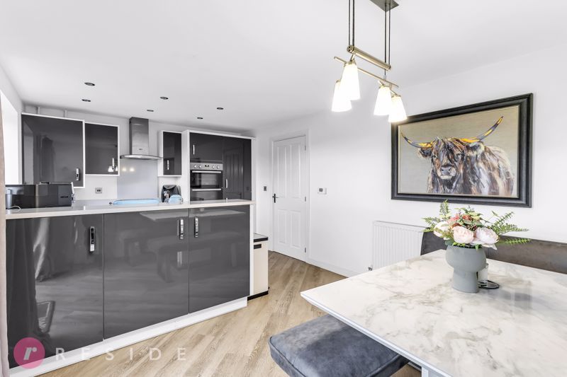 Property photo 3 of 22 Dining Kitchen