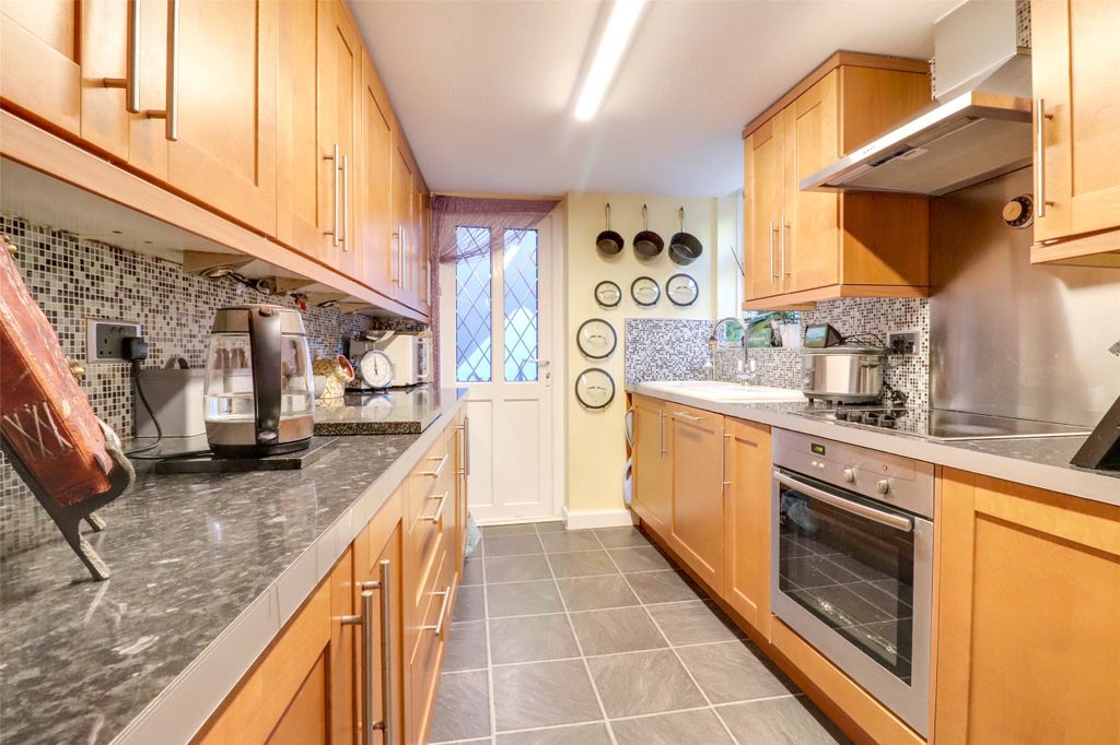 Property photo 3 of 28 Picture No. 23