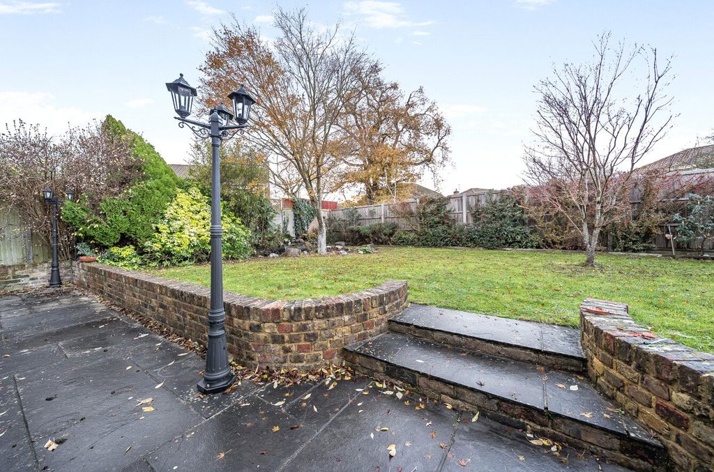 Property photo 3 of 28 Picture No. 39