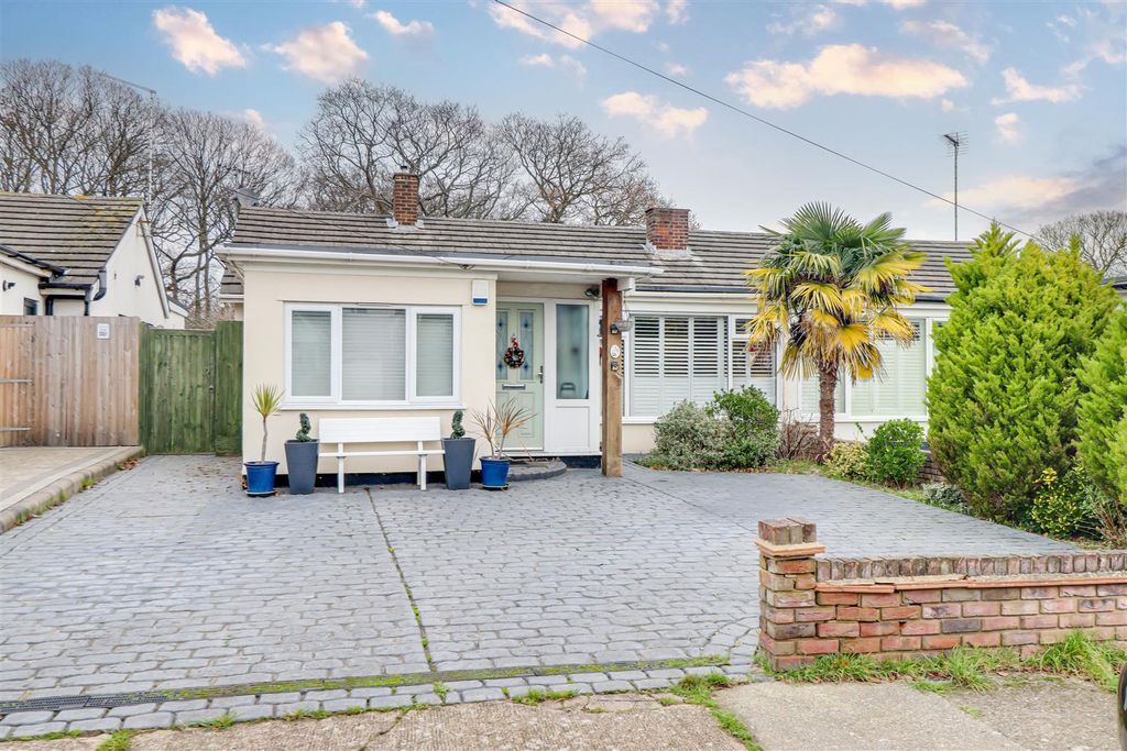 Property photo 1 of 27