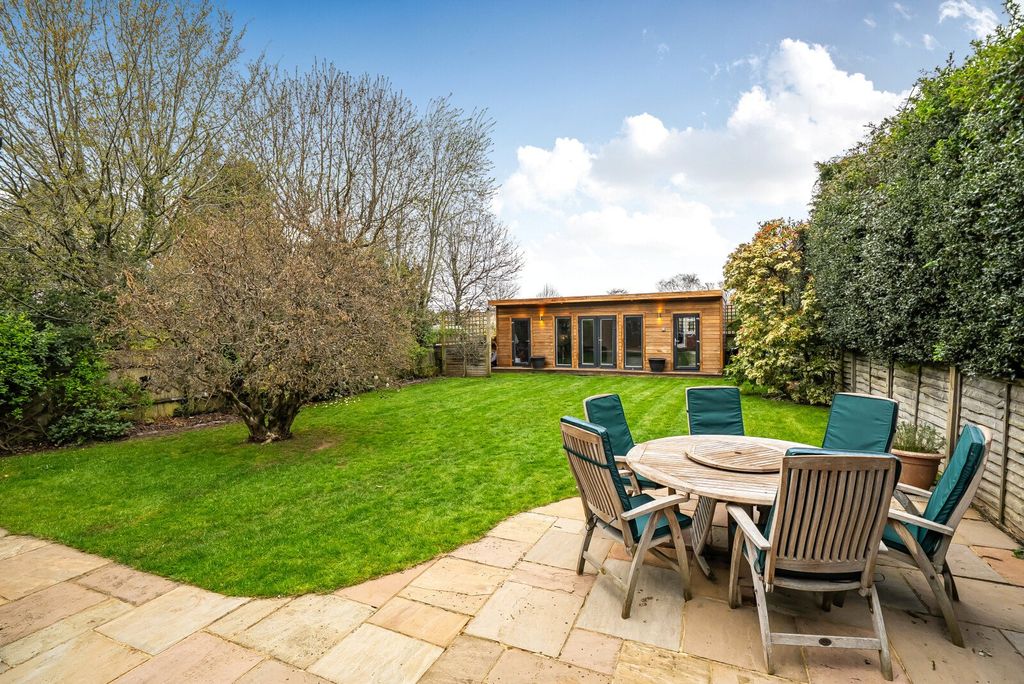 Property photo 2 of 21 Picture No. 21