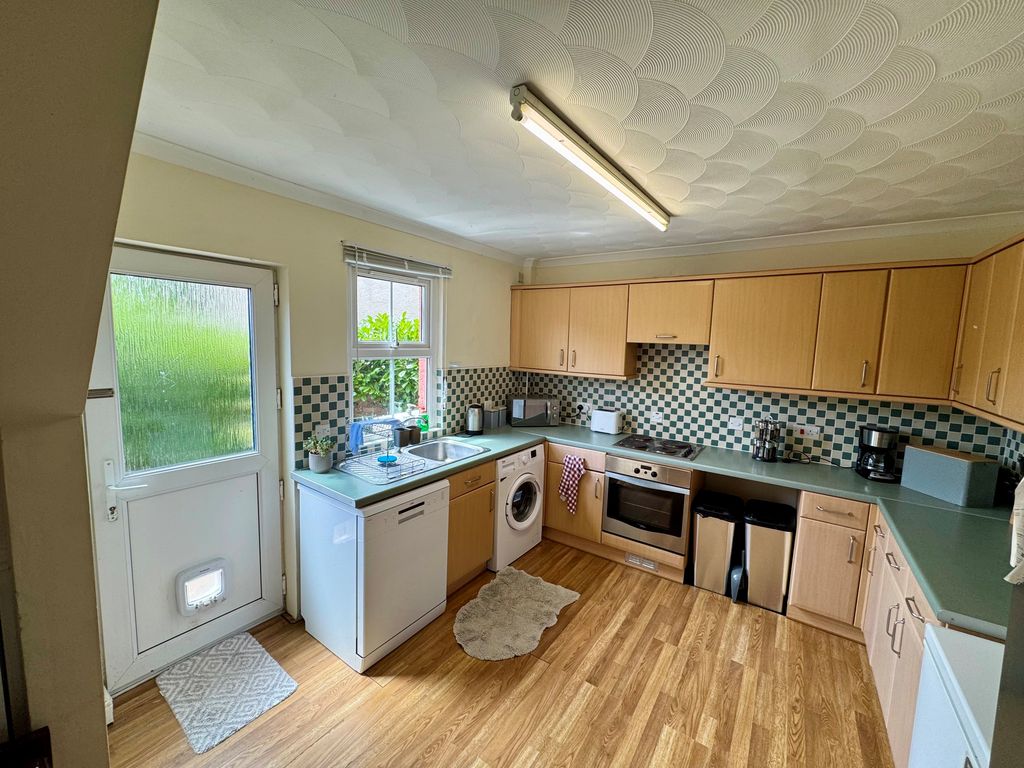 Property photo 2 of 9 Image