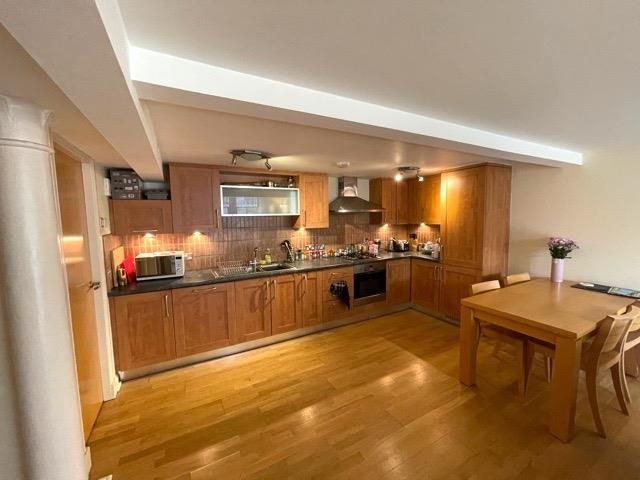 Property photo 1 of 10 Kitchen