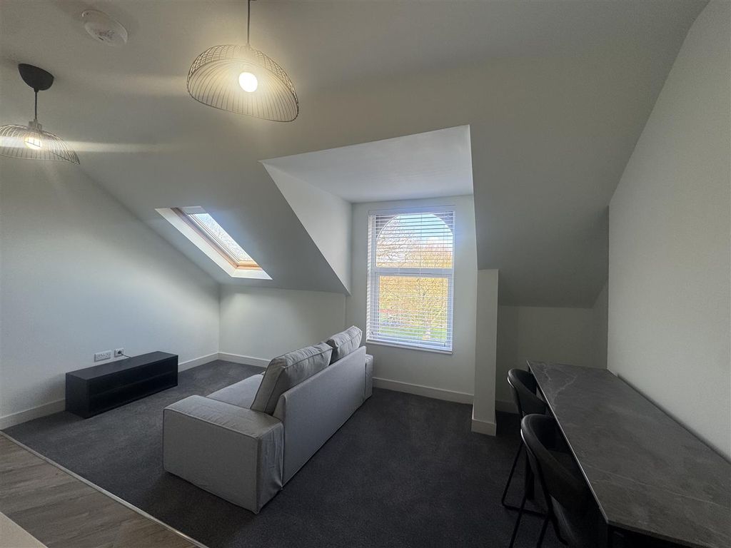 Property photo 3 of 8 Img_0799.Jpeg