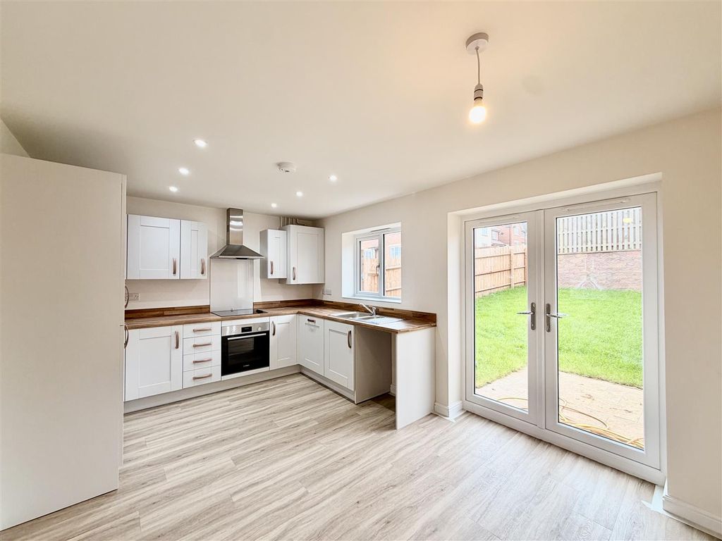 Property photo 2 of 17 2