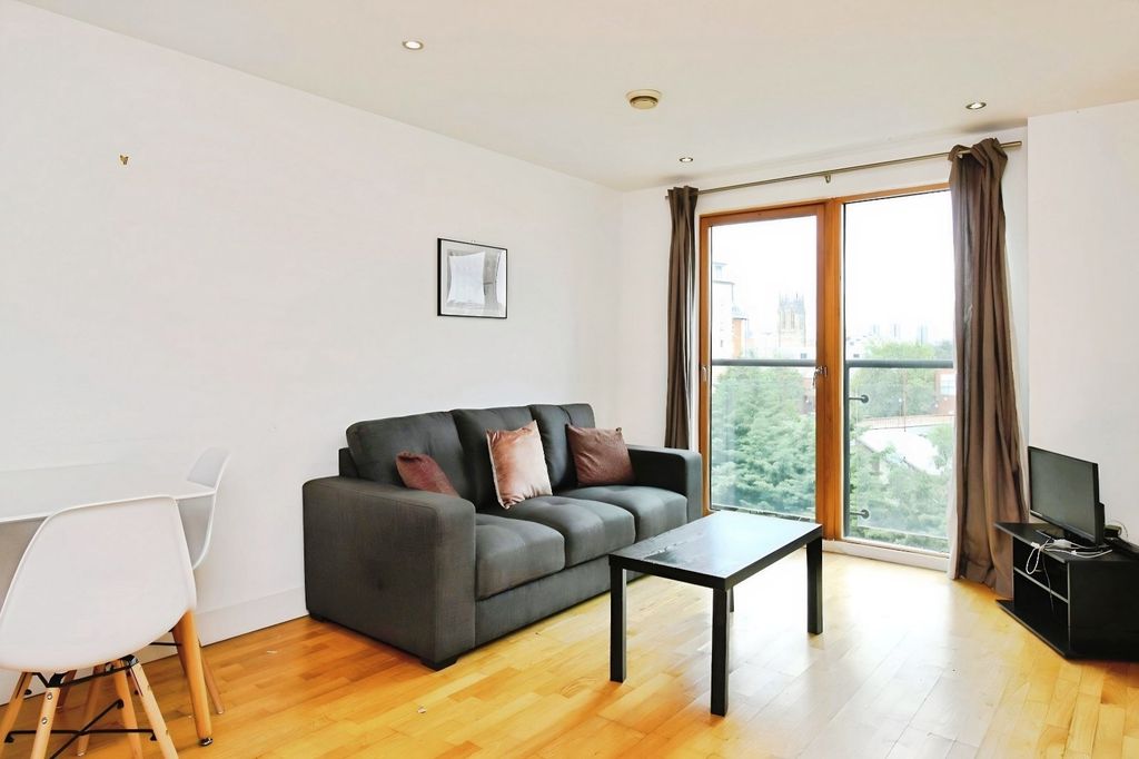 Property photo 1 of 10 Picture No. 21