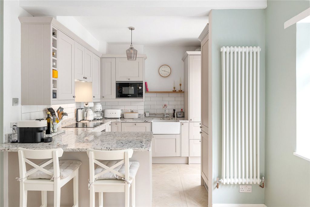 Property photo 3 of 15 Picture 3